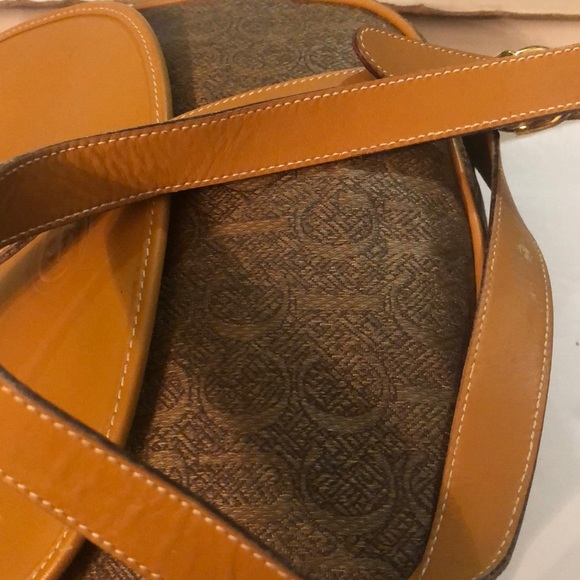 Gucci Vintage Tan dGG Logo MONOGRAM Canvas Leather Crossbody Bag. - Picture 14 of 16